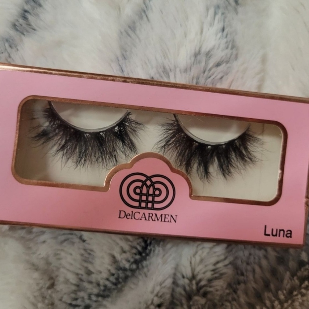 Eyelashes